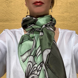 Scarf in 100% Silk - Panthers in green - By Geijer