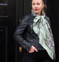 Load image into Gallery viewer, Scarf in 100% Silk - Panthers in green - By Geijer