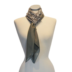 Scarf in 100% Silk - The Signature Collection - Eagle in green antracit - By Geijer